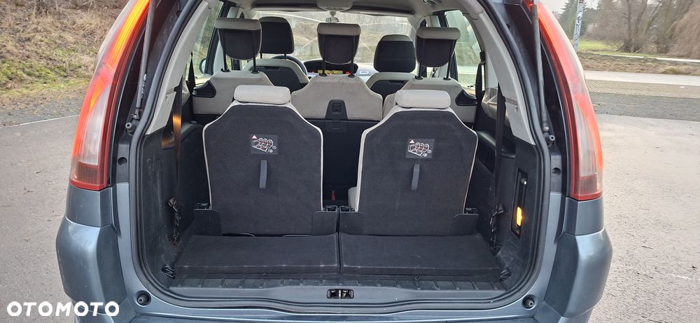 Citroën C4 Grand Picasso - 16