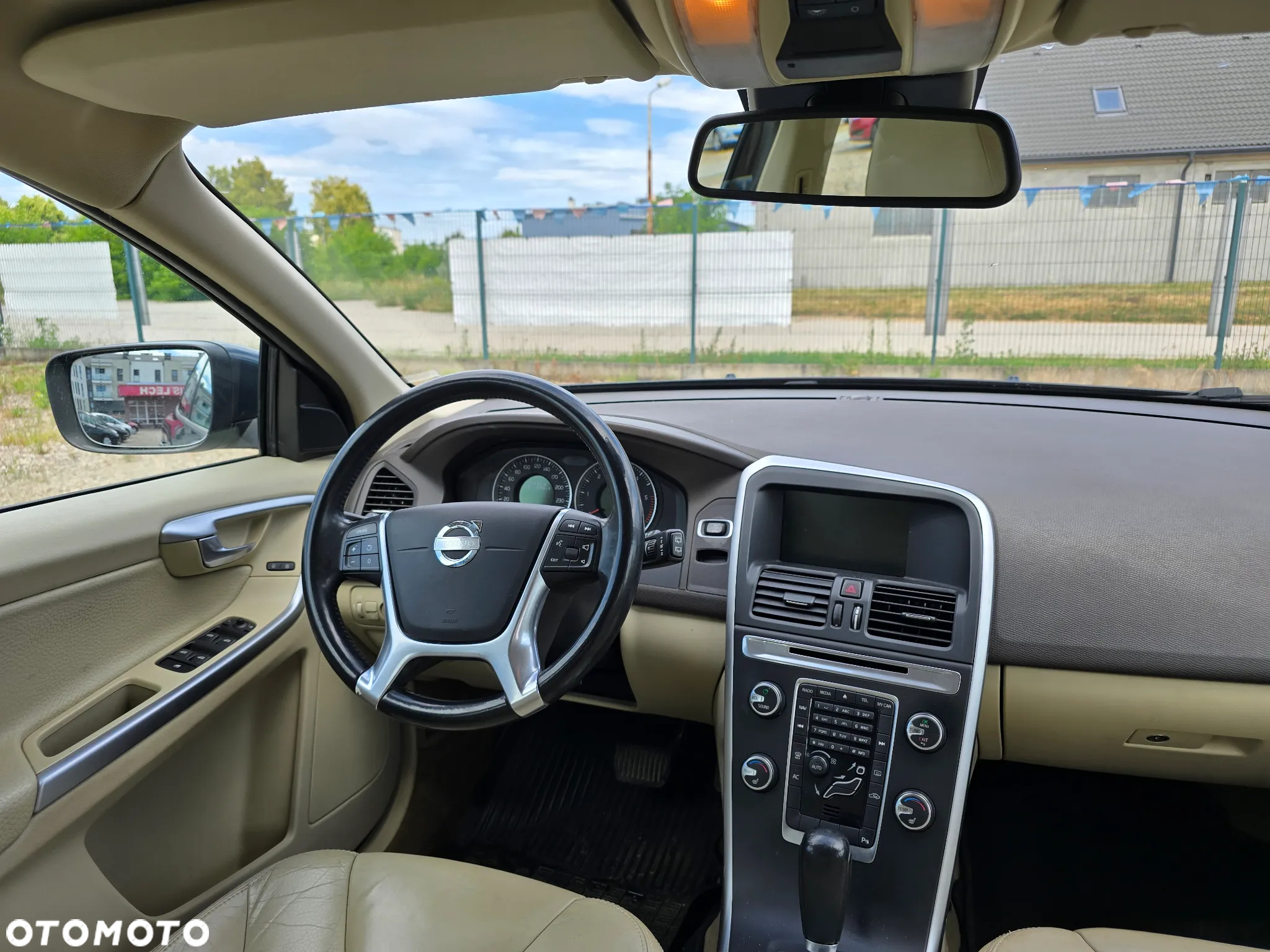 Volvo XC 60 D3 Momentum - 12