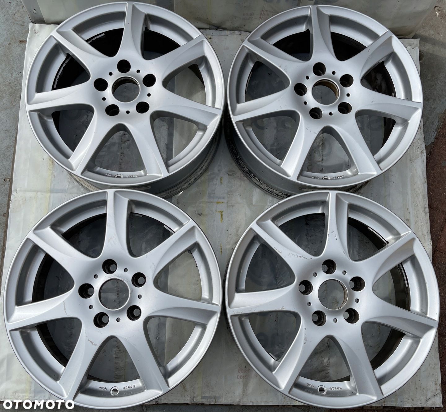 Felgi Mercedes Audi Skoda 5x112 16" 6,5J ET50 265 - 1