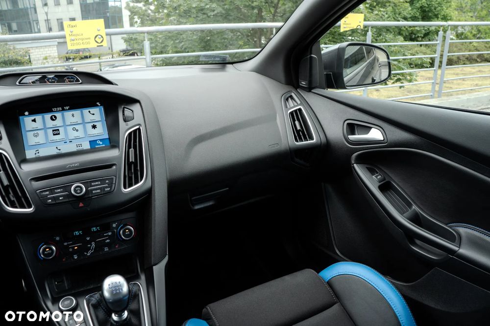 Ford Focus - 23