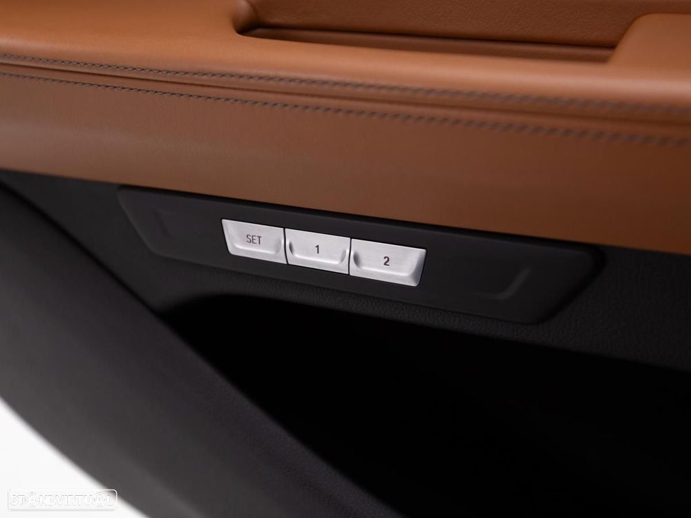 BMW 740 - 25
