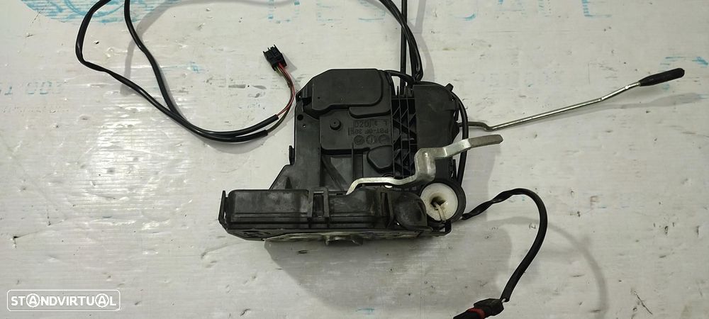 FECHADURA PORTA FRENTE ESQUERDA MERCEDES-BENZ CLS BM 219 - 1