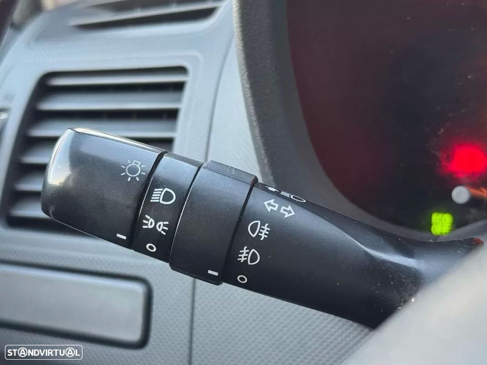 Toyota Auris 1.4 VVT-i AC - 16
