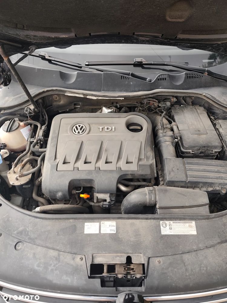 Volkswagen Passat 2.0 TDI DPF DSG Highline - 22