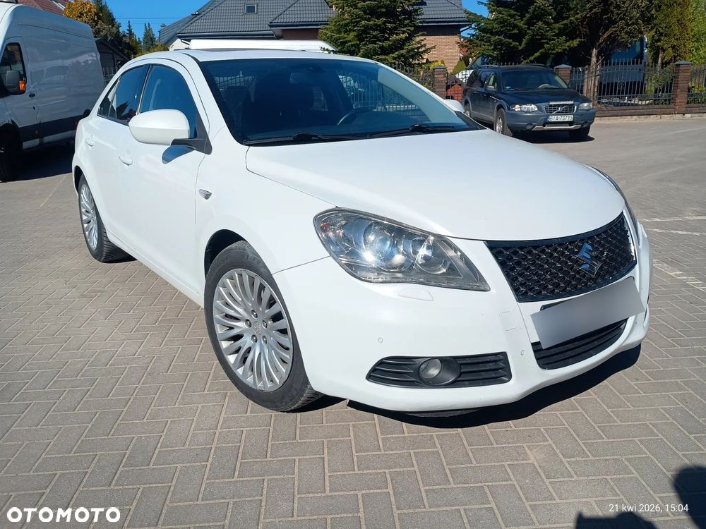 Suzuki Kizashi - 1