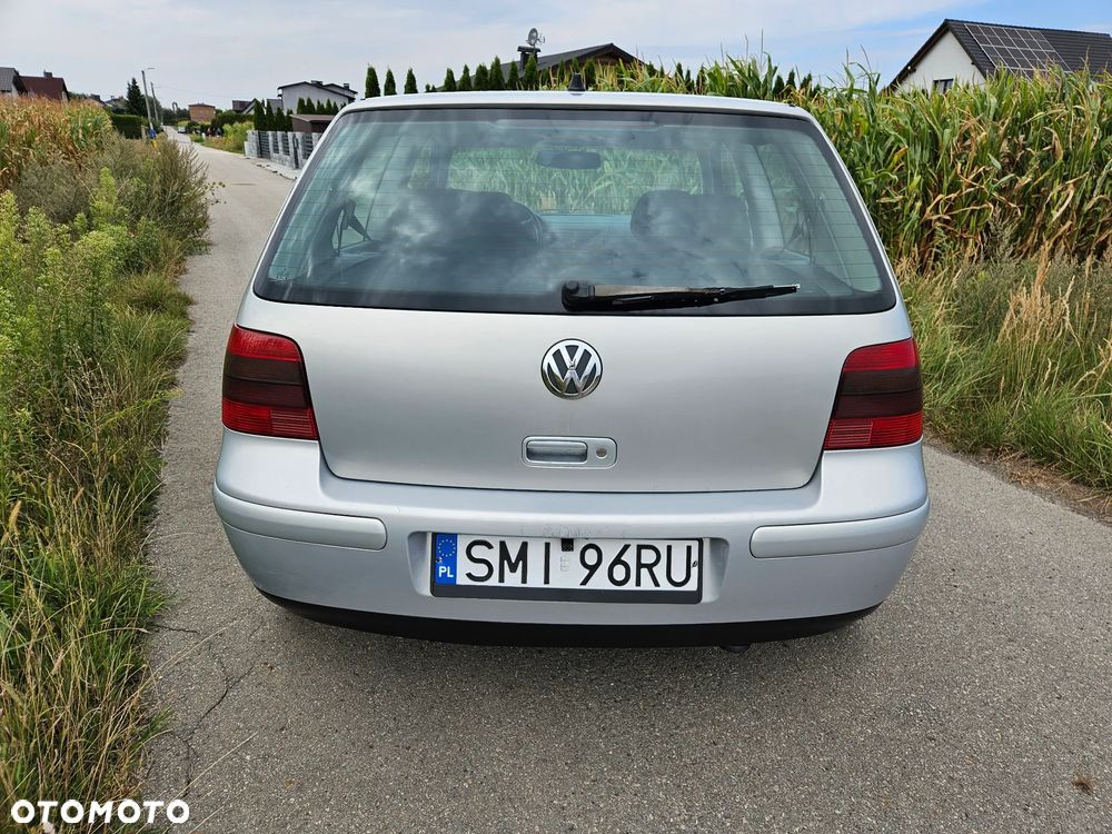 Volkswagen Golf 1.6 Highline - 6
