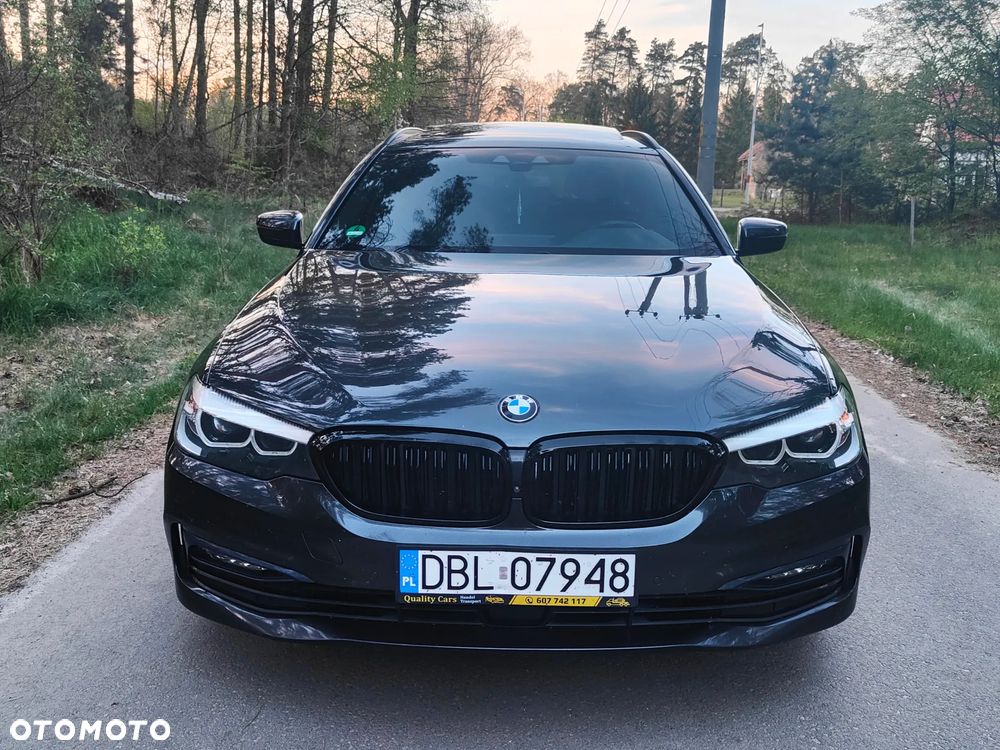 BMW Seria 5 520d Sport Line - 1