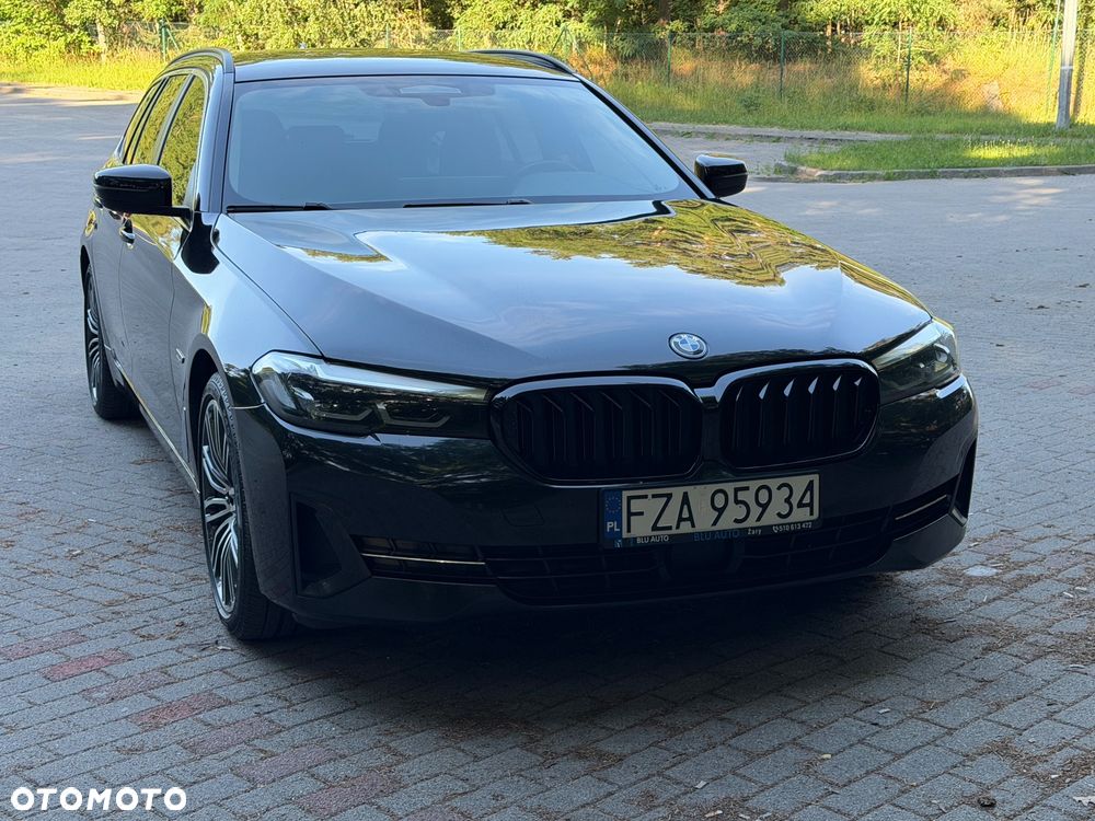 BMW Seria 5 530e Luxury Line sport - 10