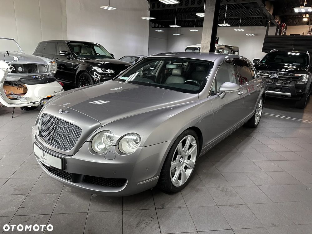 Bentley Flying Spur - 2