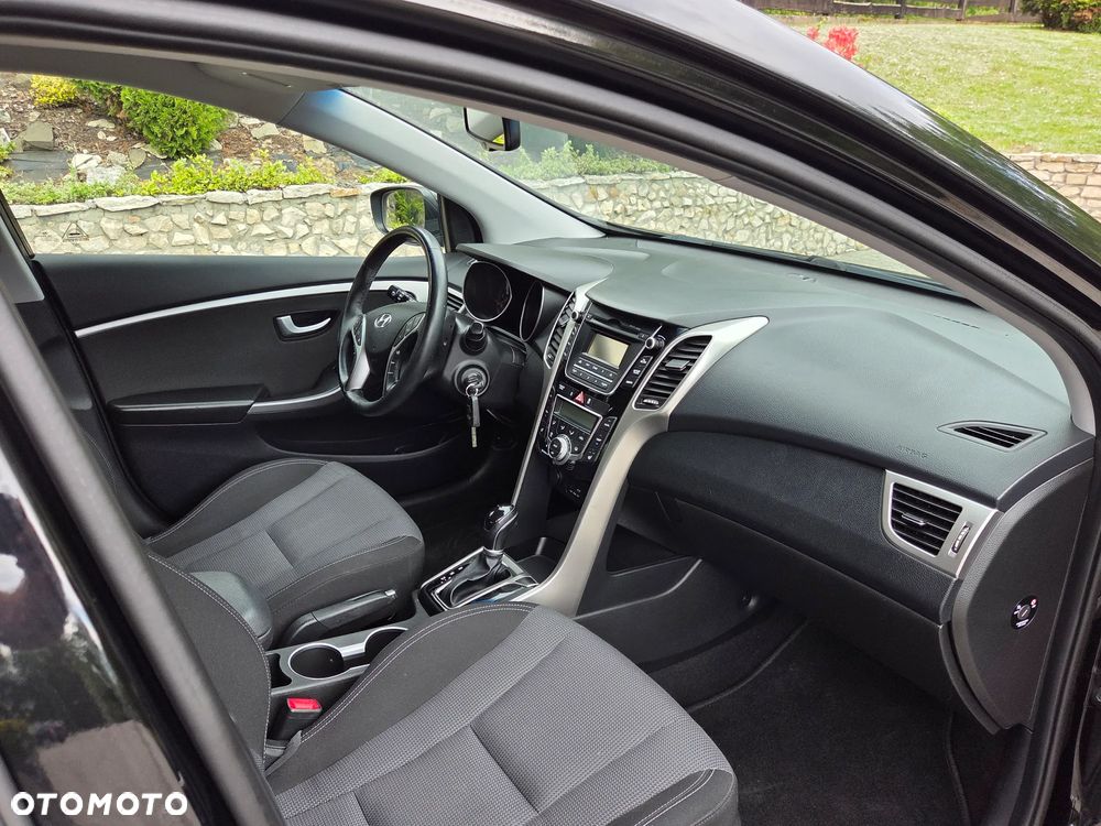 Hyundai i30 Kombi 1.6 GDi DCT Premium - 19