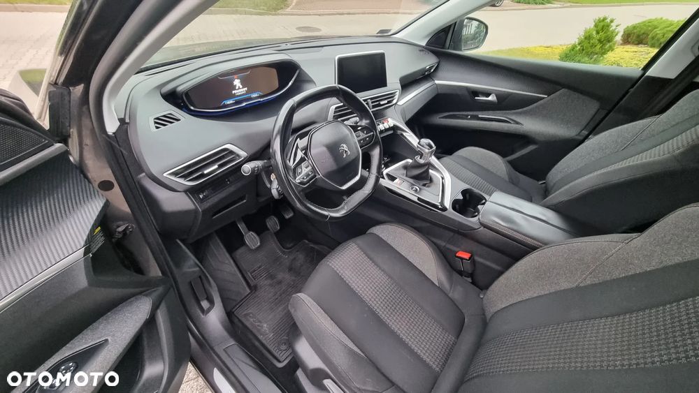 Peugeot 5008 - 16
