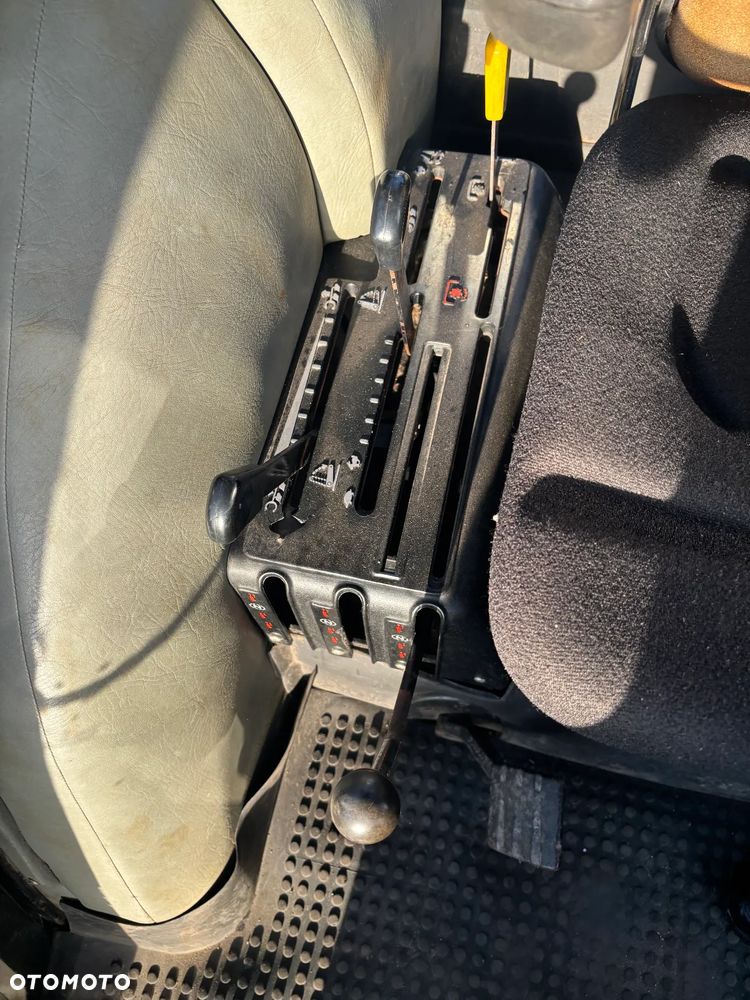 Case IH Case 585 XL – Ciągnik rolniczy – 1987 r. – Kabina – Bardzo dobry Stan– Gotowy do pracy-Dokumenty - 13