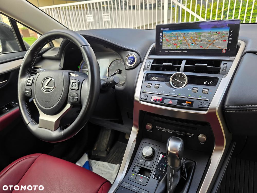 Lexus NX 300h Prestige AWD - 10