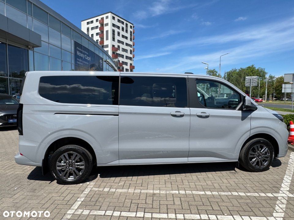 Ford Tourneo Custom - 6
