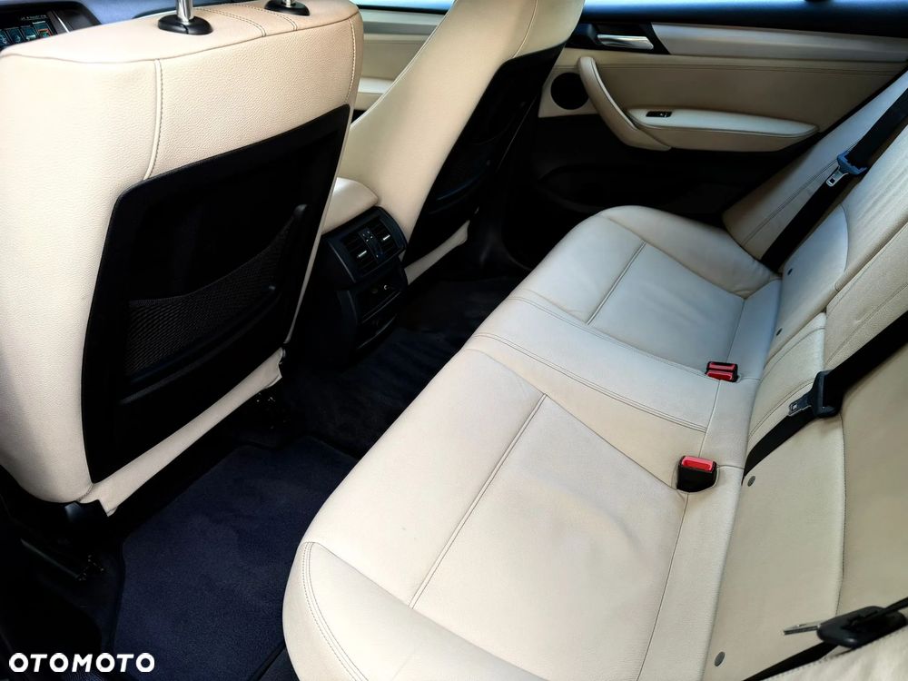 BMW X4 xDrive20d xLine - 10