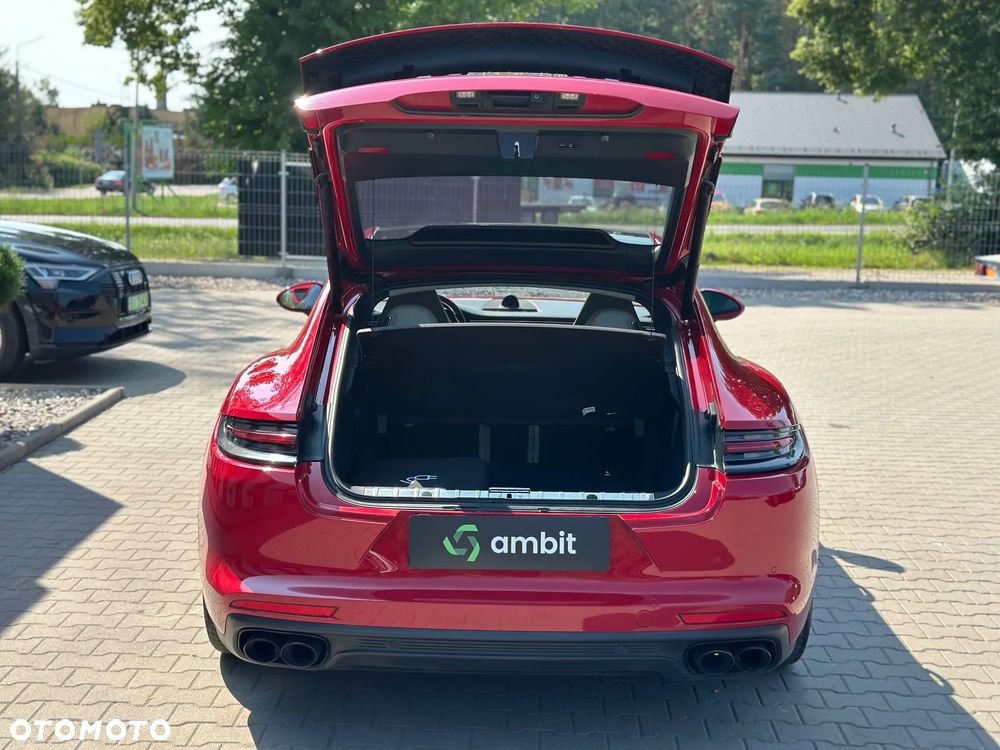 Porsche Panamera - 8
