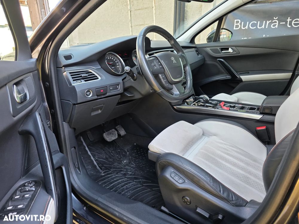 Peugeot 508 RXH Hybrid4 - 10