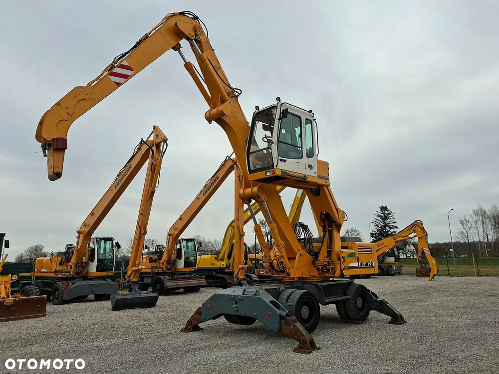 Liebherr A904 Koparka Przeładunkowa - 2