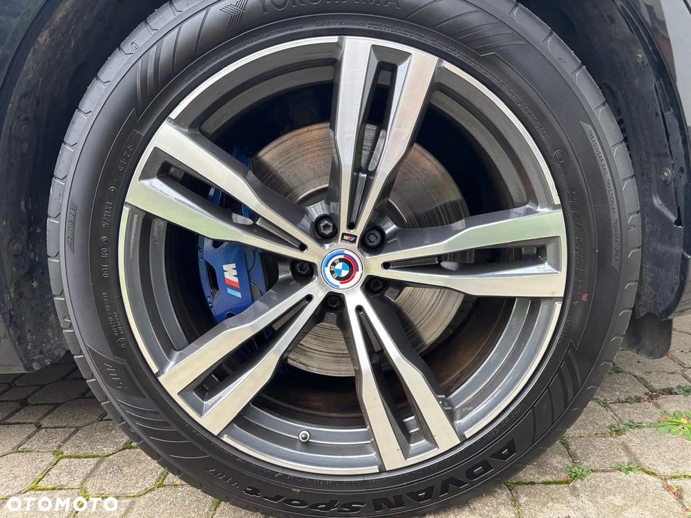 BMW X7 - 10