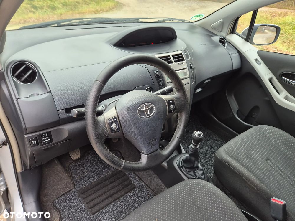 Toyota Yaris 1.33 VVT-i Edition 2014 - 27