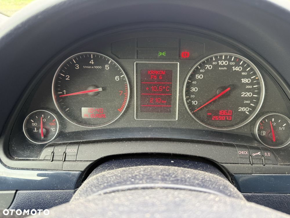 Audi A4 Limousine - 3