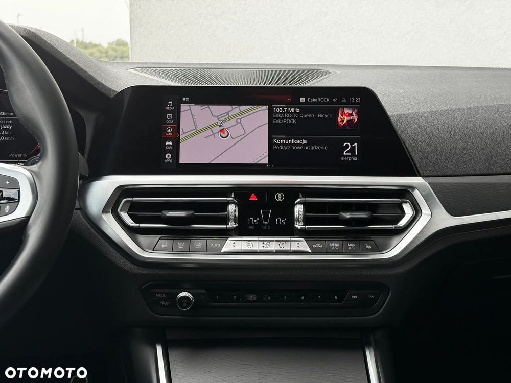 BMW Seria 3 318d Sport Line Shadow - 34