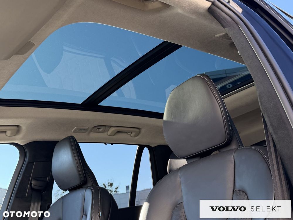 Volvo XC 90 - 26