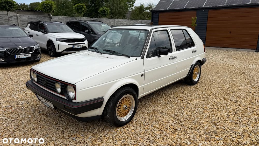 Volkswagen Golf 1.3 - 3
