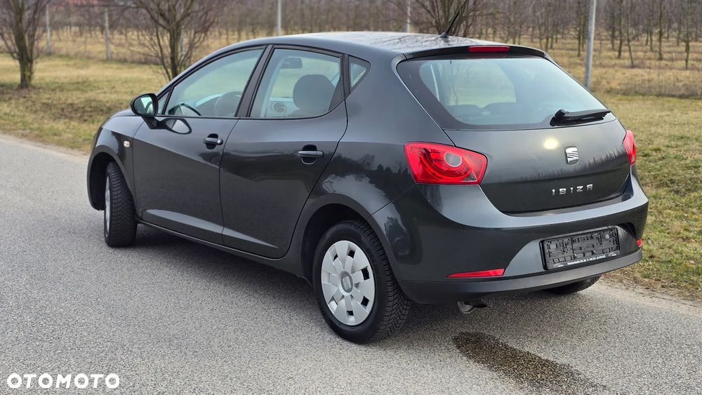 Seat Ibiza 1.4 16V Entry - 8