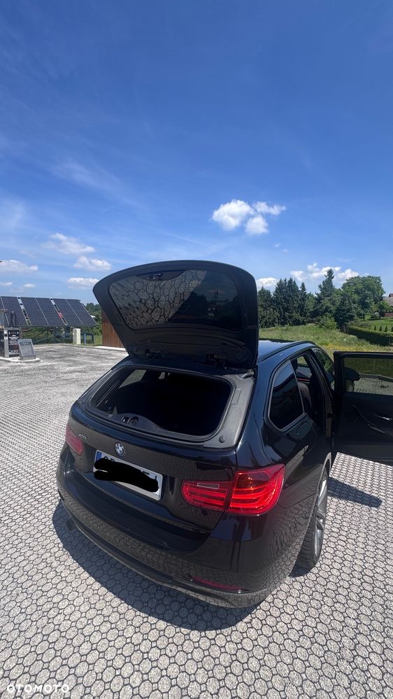 BMW Seria 3 320i xDrive - 5