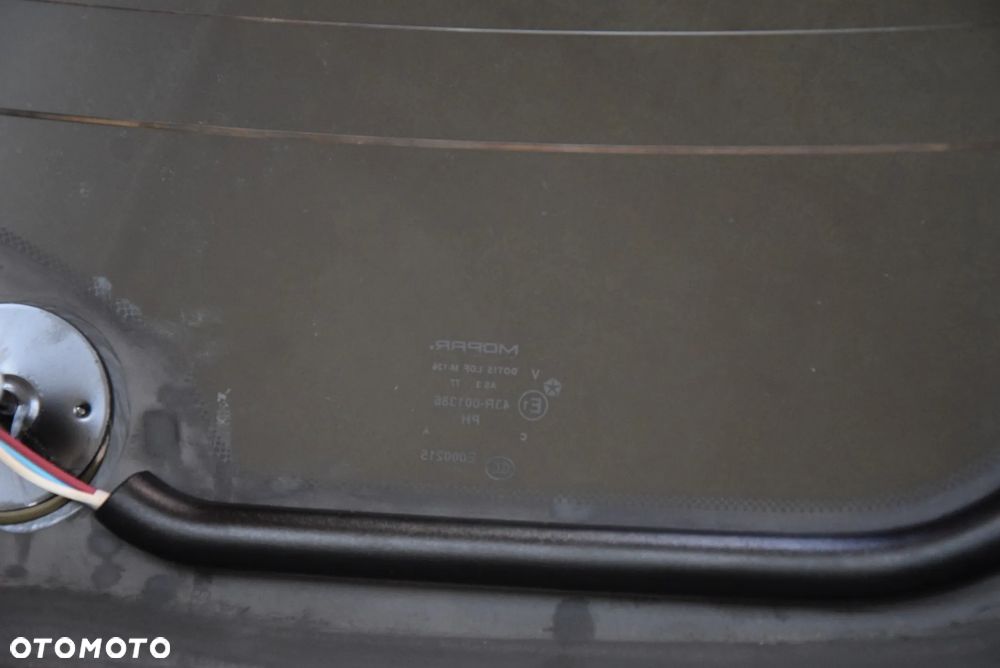 JEEP GRAND CHEROKEE WK2 SZYBA KLAPY BAGAŻNIKA 13R. - 9