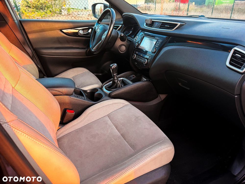 Nissan Qashqai 1.6 DCi ALL-MODE 4x4i TEKNA+ - 21
