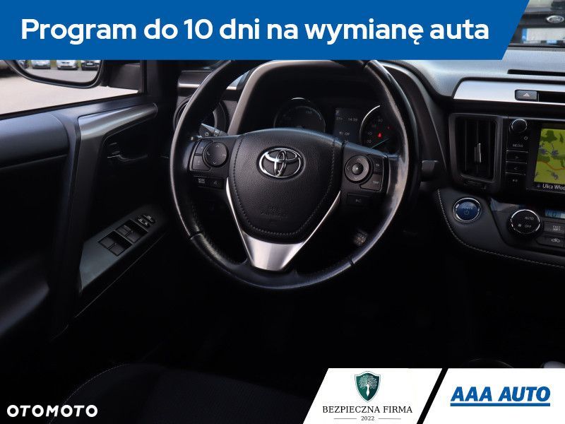 Toyota RAV4 - 9