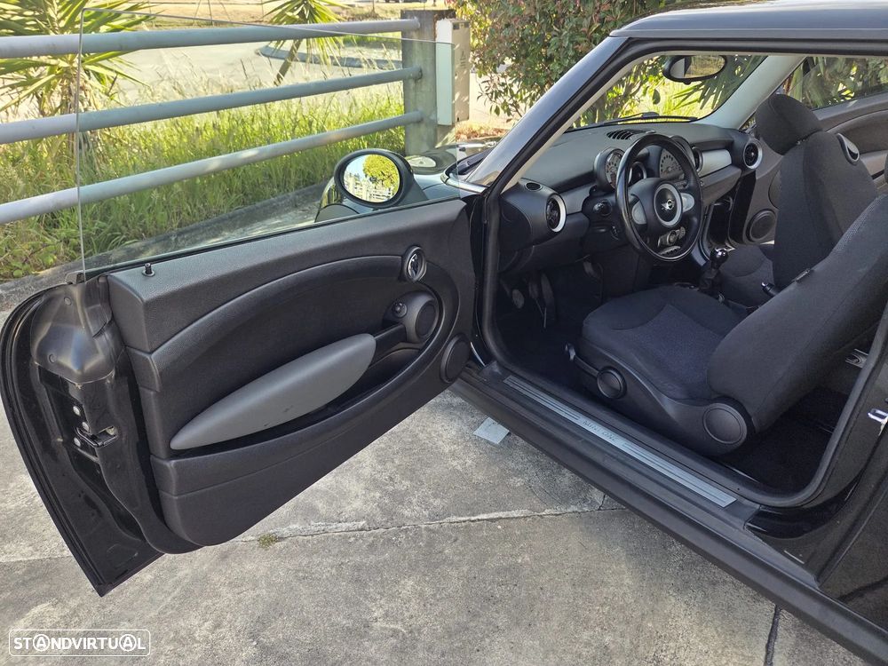 MINI 3 Portas One 1.4 - 6