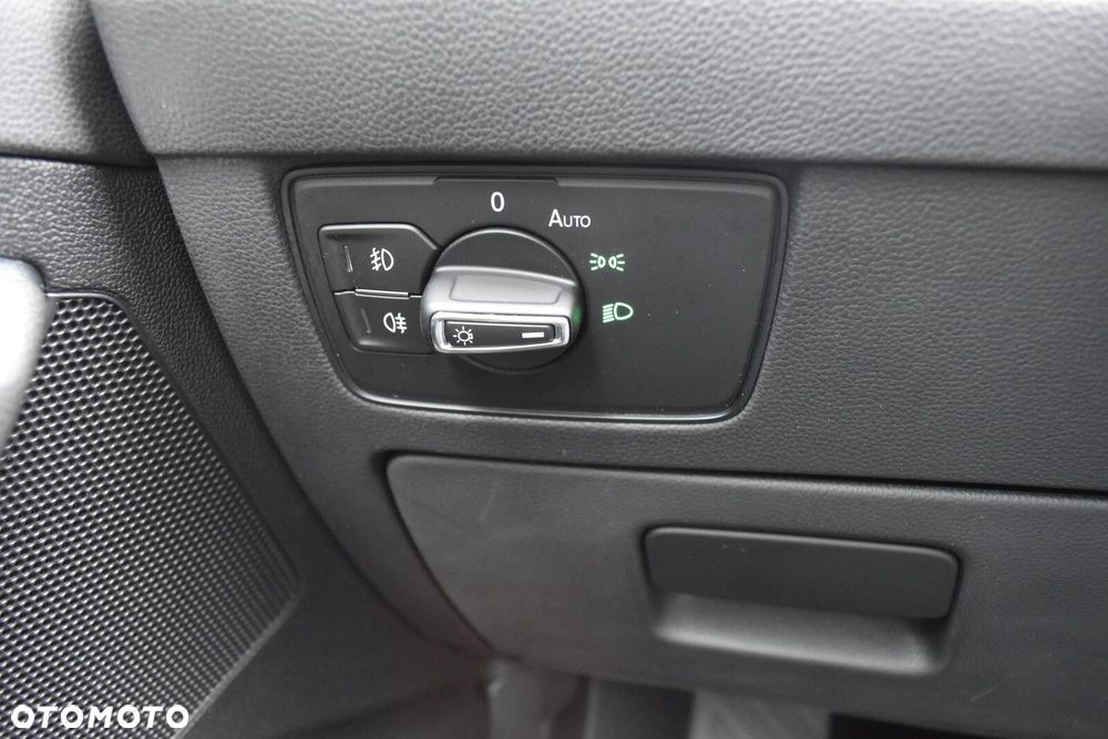Volkswagen Passat - 24