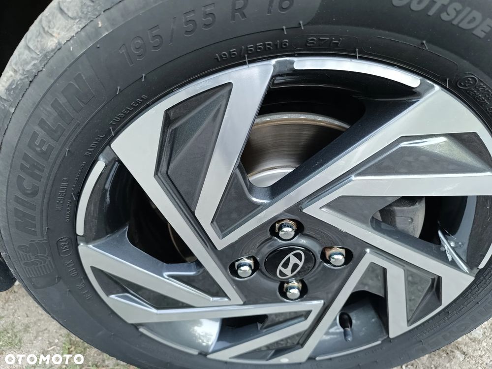 Hyundai i20 - 18