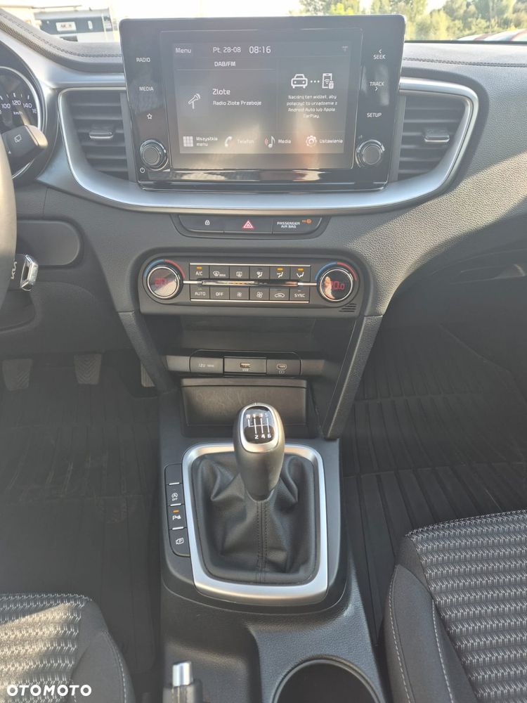 Kia Ceed 1.5 T-GDI M - 18