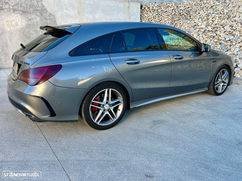 Mercedes-Benz CLA 45 AMG 4Matic 7G-DCT Orange Art Edition - 24