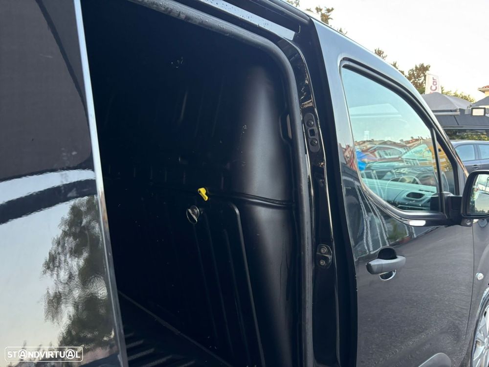 Peugeot Partner 1.5 BlueHDi Asphalt Longa EAT8 - 20