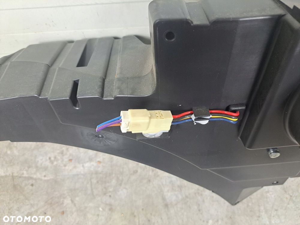 GŁOŚNIK 8720A031 SUBWOOFER MITSUBISHI PAJERO IV - 6