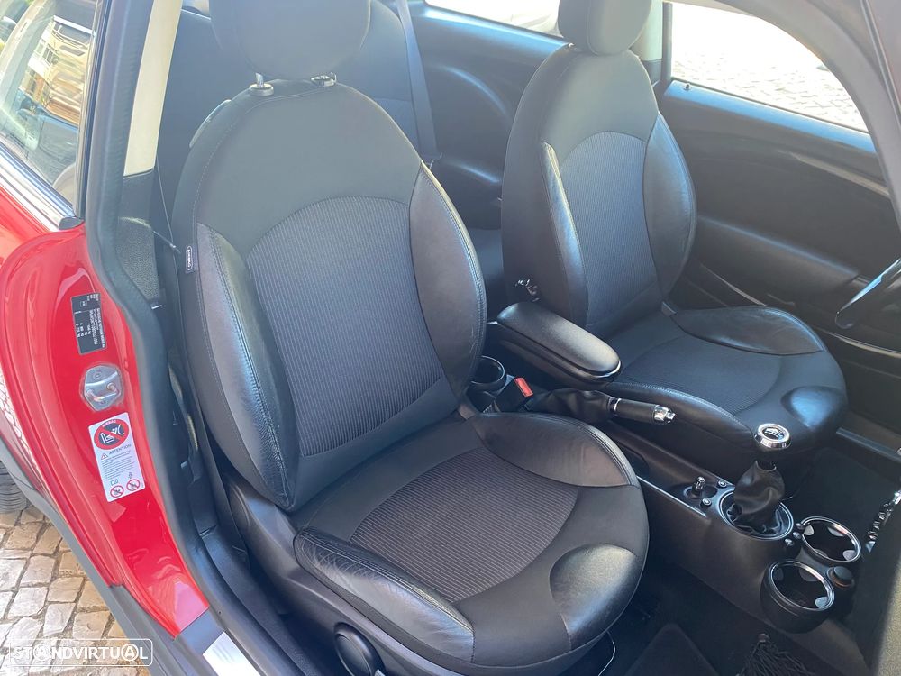 MINI 3 Portas Cooper D - 29