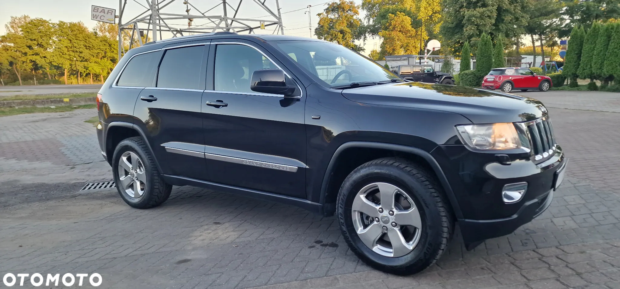 Jeep Grand Cherokee 3.0 CRD Laredo - 40