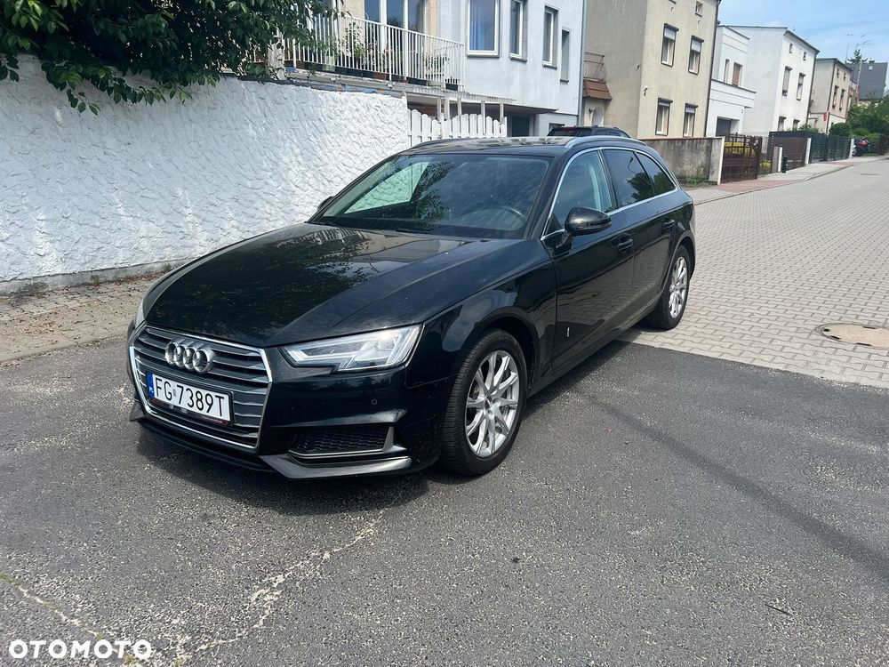 Audi A4 Avant 35 TFSI S tronic design - 2