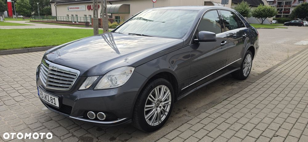 Mercedes-Benz Klasa E 220 CDI DPF BlueEFFICIENCY Automatik Elegance - 1
