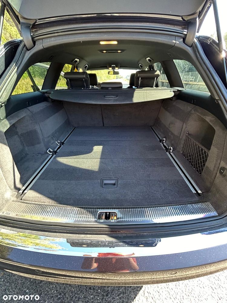 Audi A6 Avant - 16