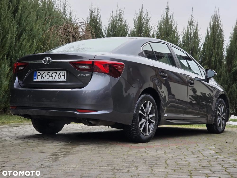 Toyota Avensis 1.8 Premium MS - 8