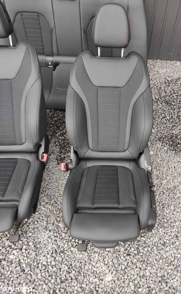 FOTELE KANAPA BOCZKI BMW G20 CZARNA PÓŁSKÓRA EUROPA CH - 2