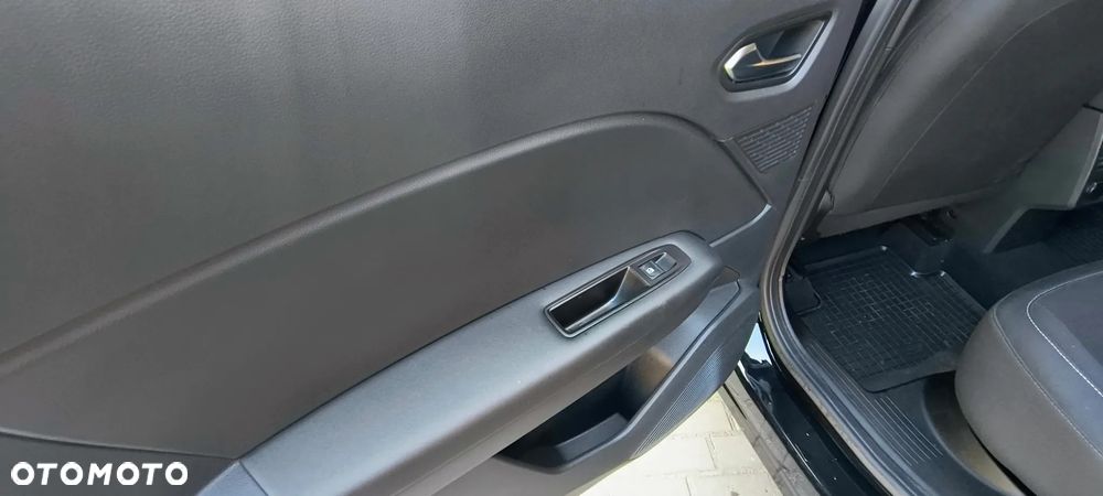 Renault Captur 1.0 TCe Techno - 21