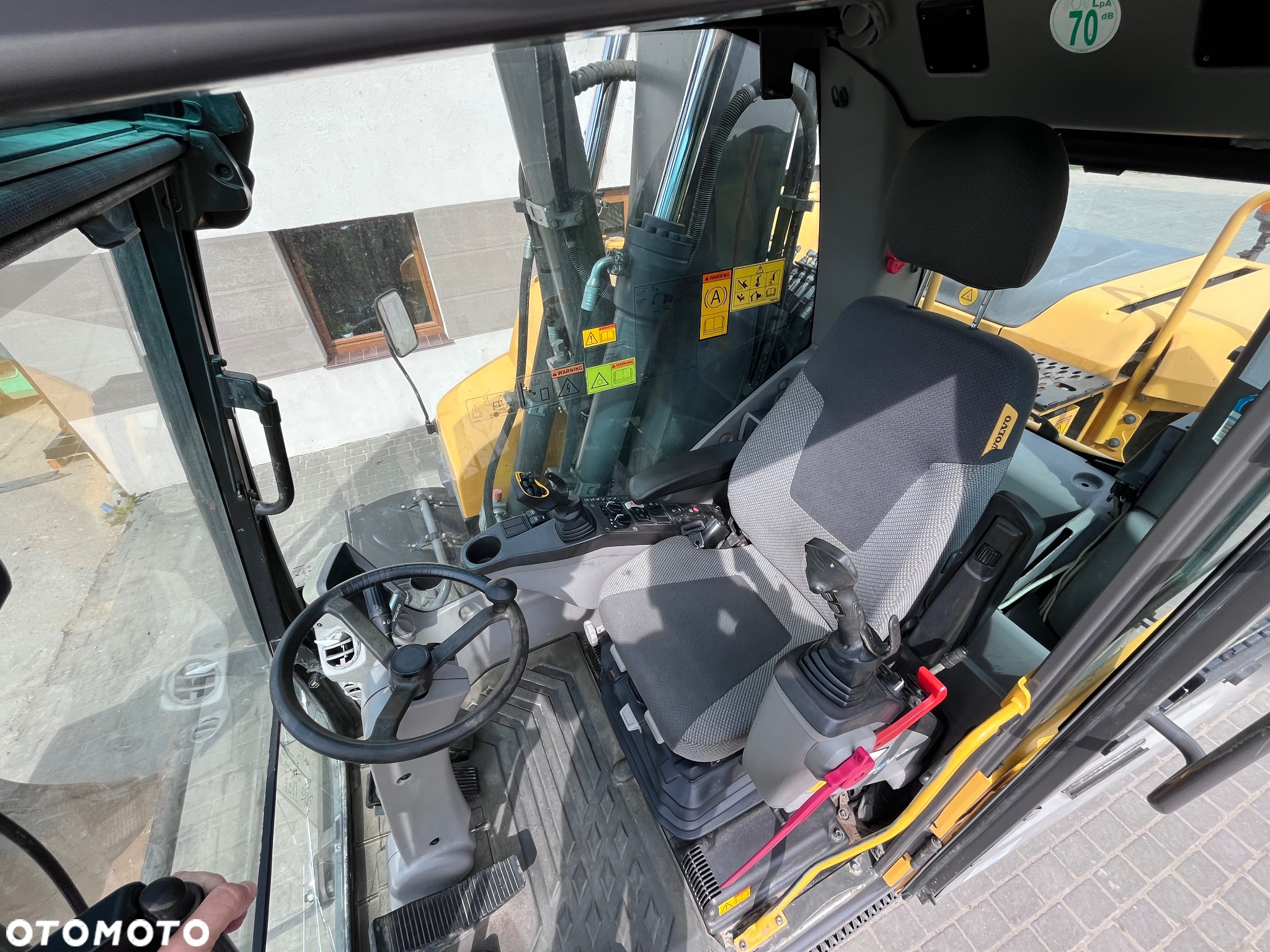 Volvo EW140D - 25