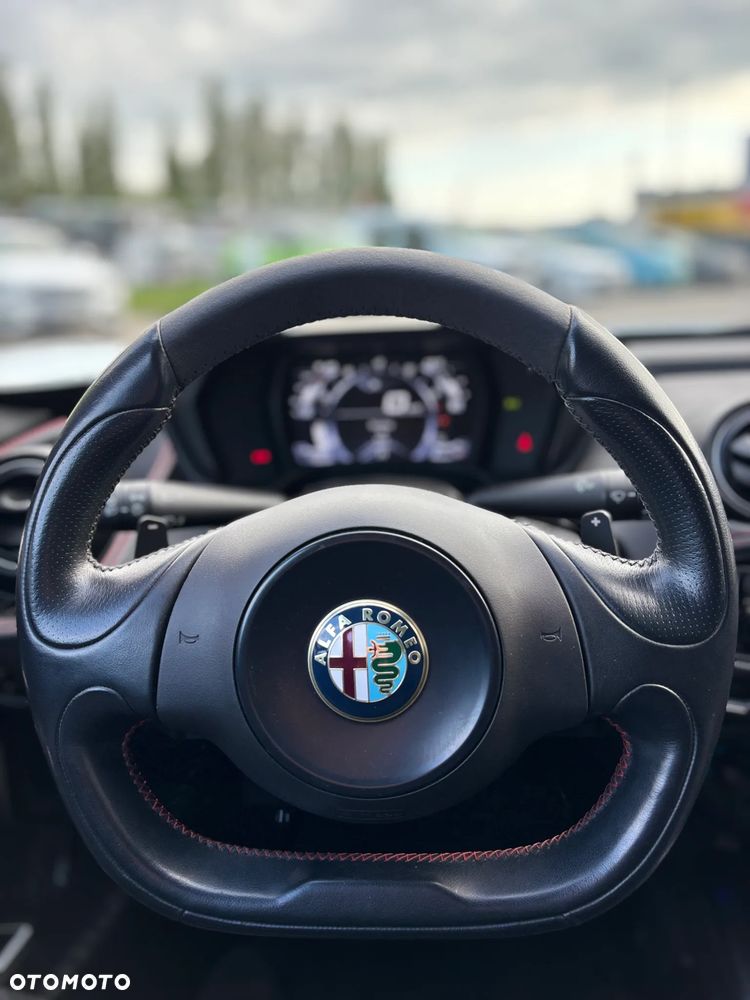 Alfa Romeo 4C - 31